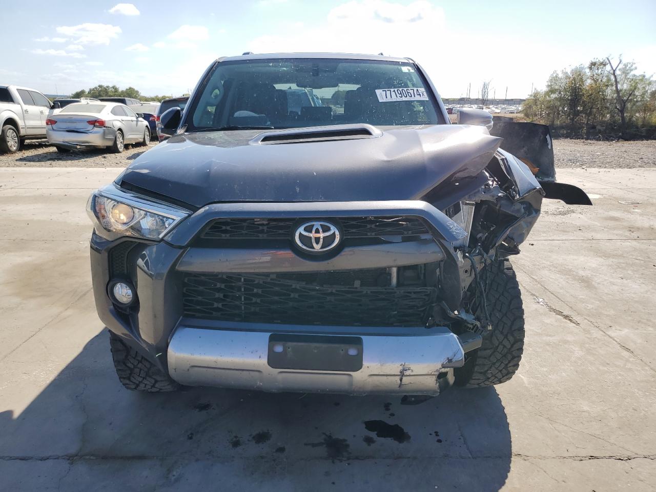 VIN JTEBU5JR3J5488268 2018 TOYOTA 4RUNNER no.5