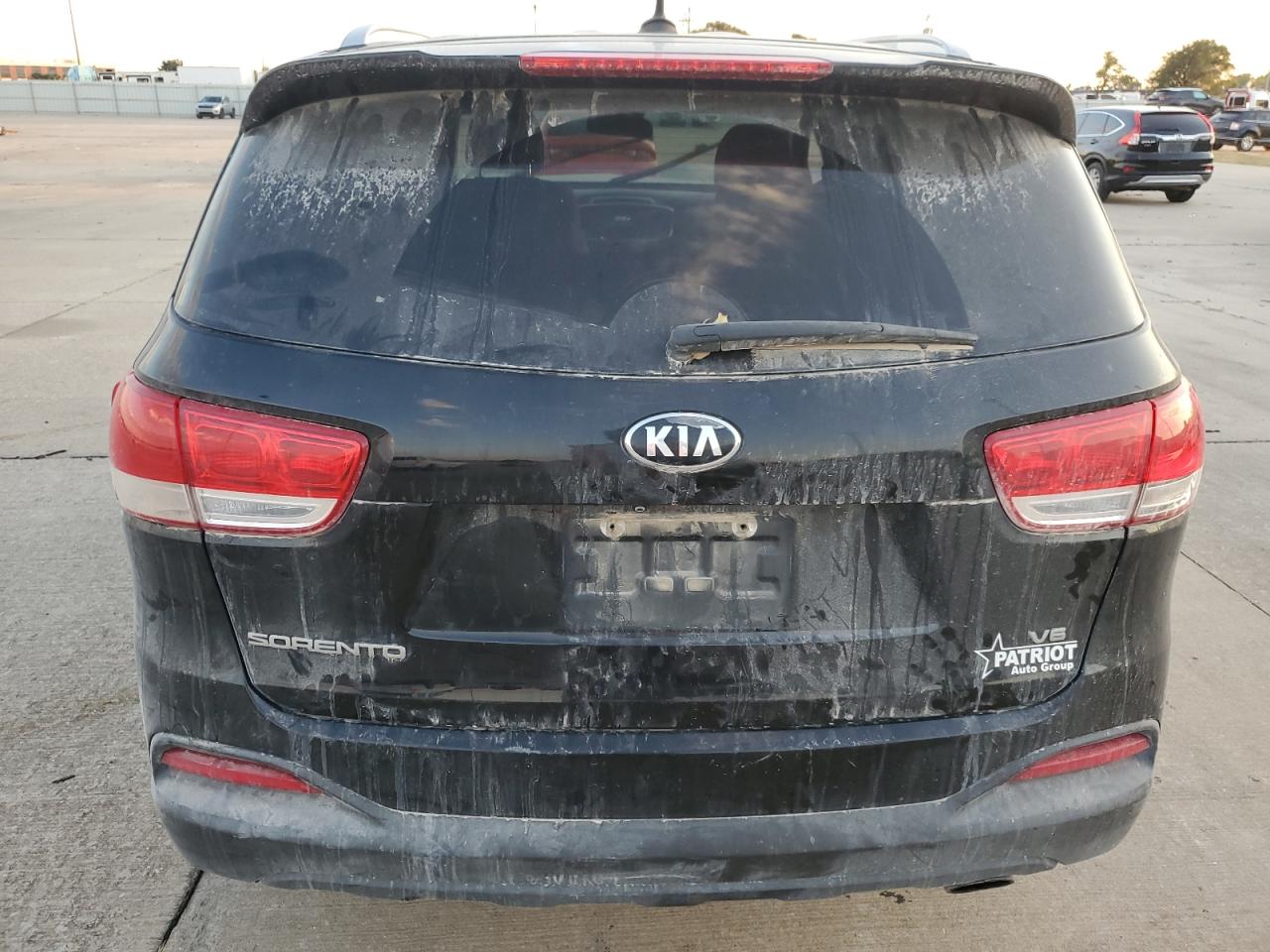 2018 Kia Sorento Lx VIN: 5XYPG4A56JG390478 Lot: 76272484