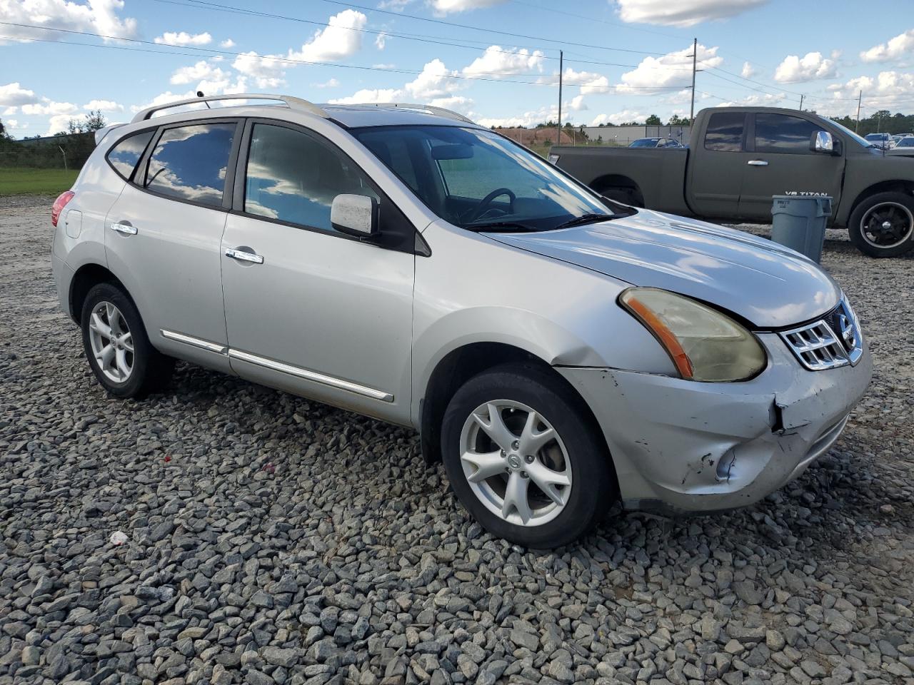 2011 Nissan Rogue - Image 4