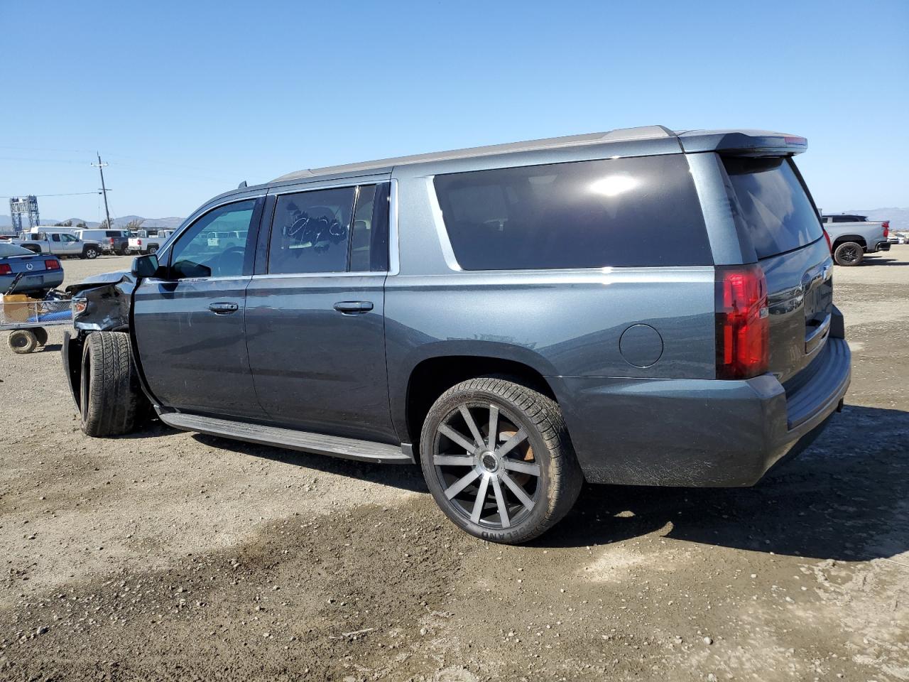 1GNSCHKC9LR105004 2020 CHEVROLET SUBURBAN - Image 2