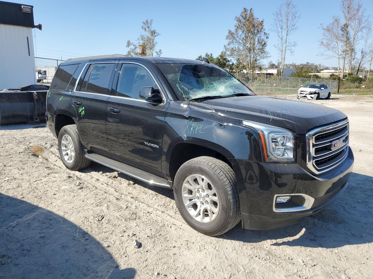 2015 GMC Yukon - Image 4