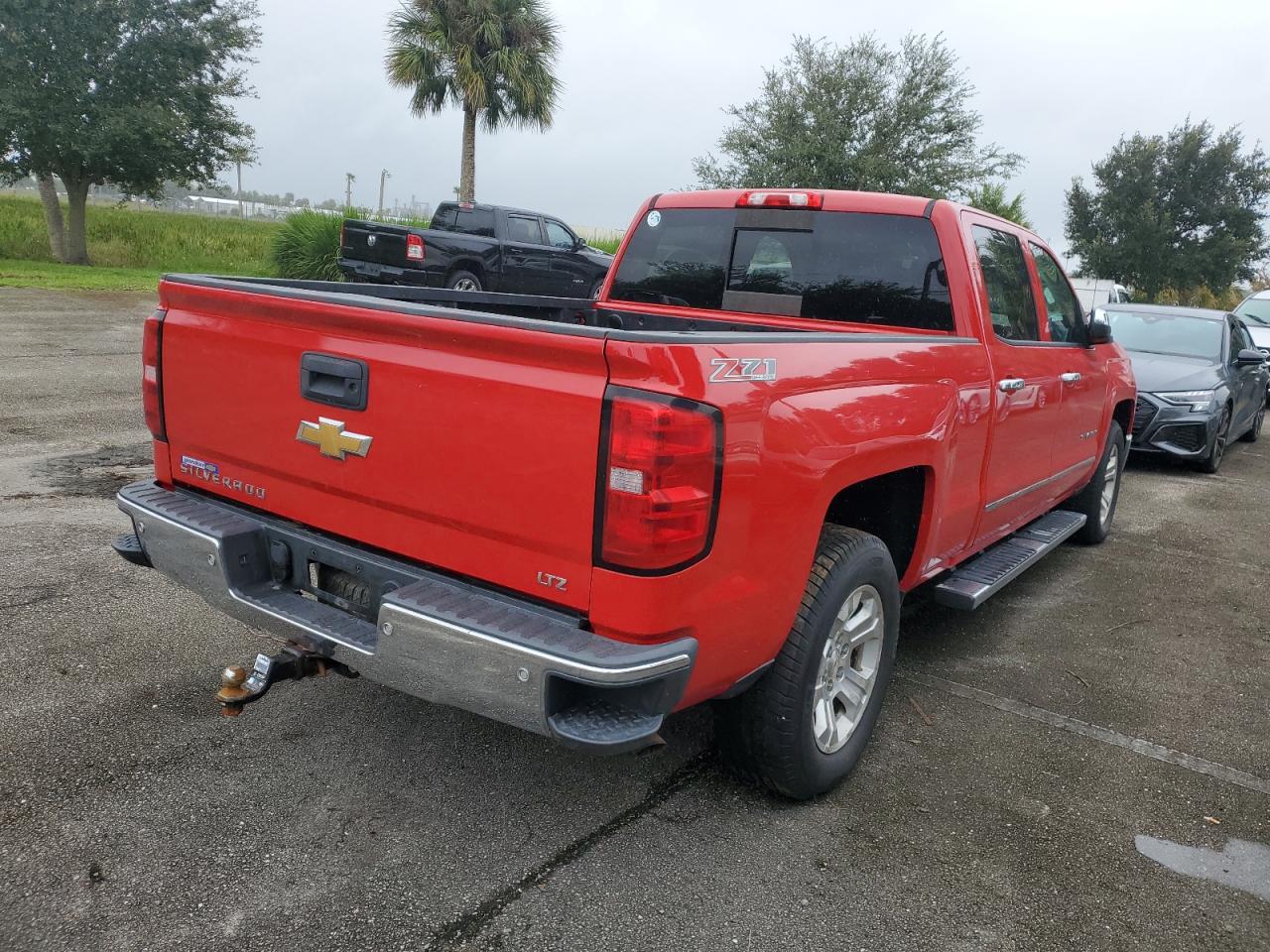 2014 Chevrolet Silverado - Image 3