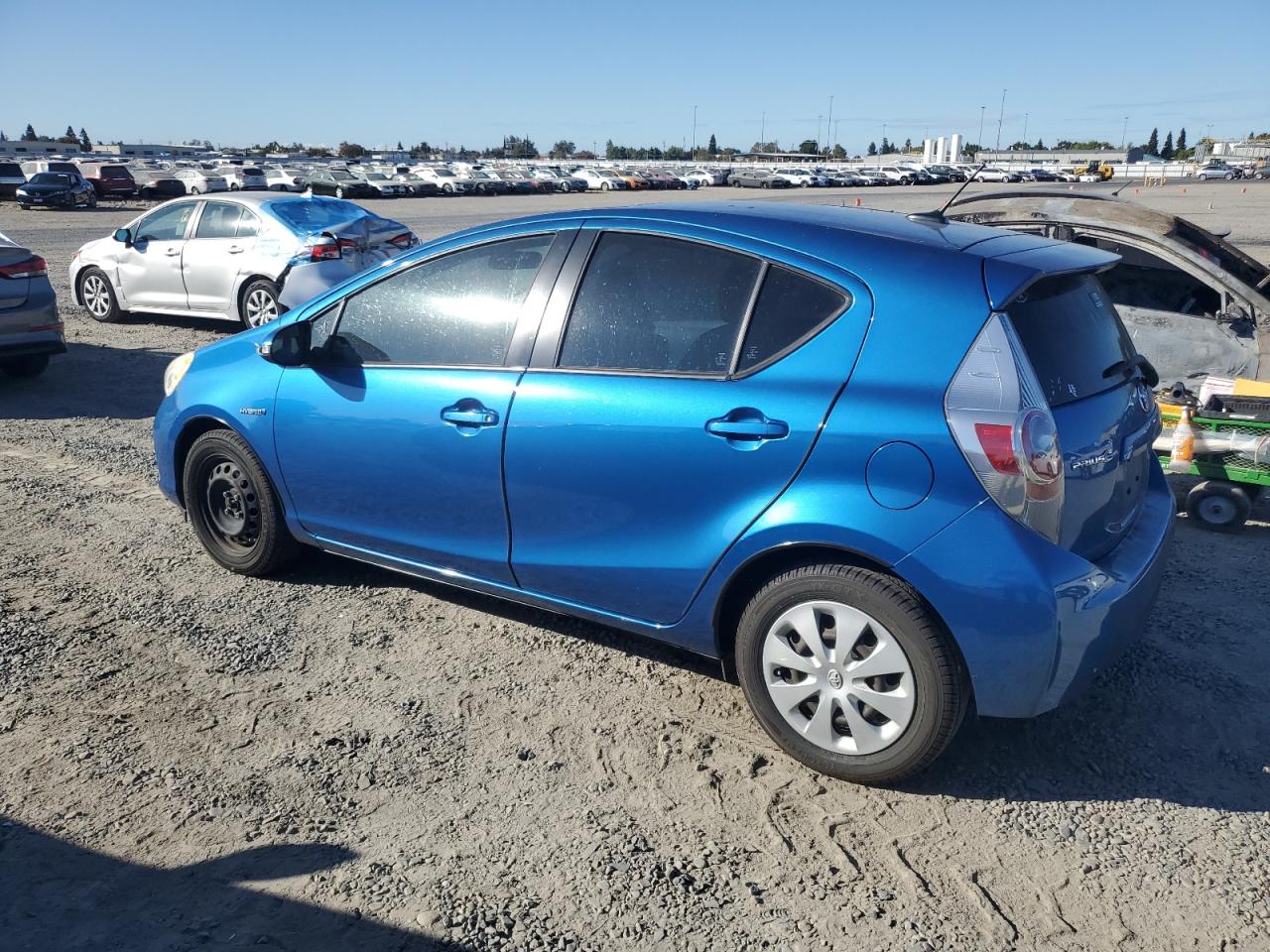 VIN JTDKDTB39D1044889 2013 TOYOTA PRIUS no.2