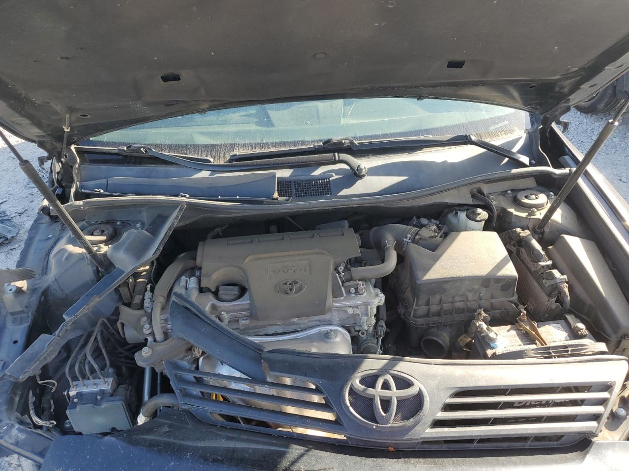 2012 Toyota Camry - Image 12