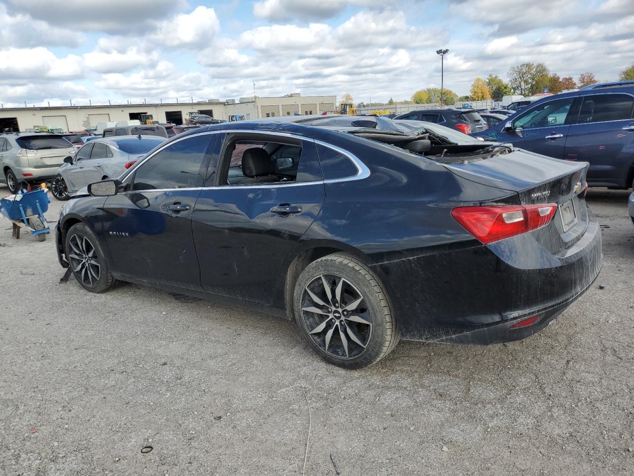 2018 Chevrolet Malibu - Image 2