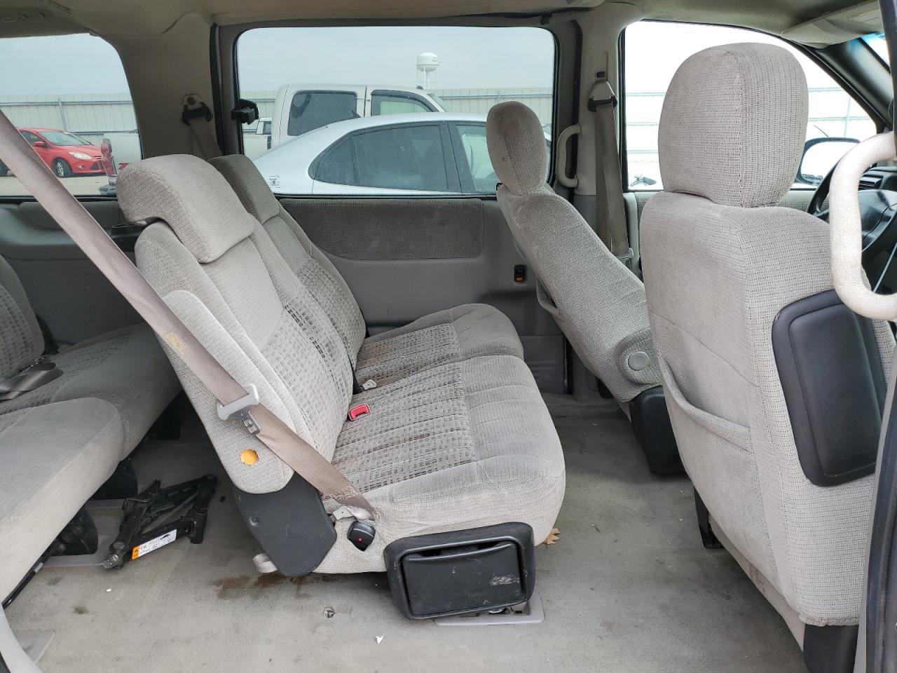 2002 Chevrolet Venture - Image 11