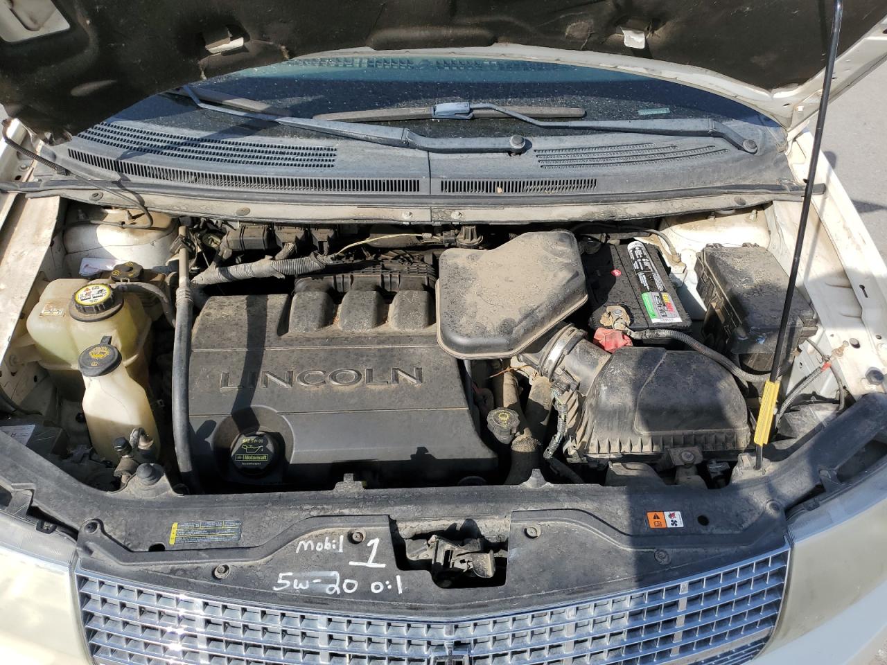 2008 Lincoln MKX - Image 12