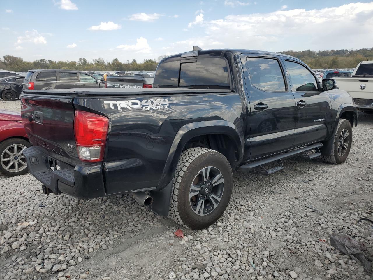 2017 Toyota Tacoma Double Cab VIN: 3TMCZ5AN8HM061499 Lot: 77029544