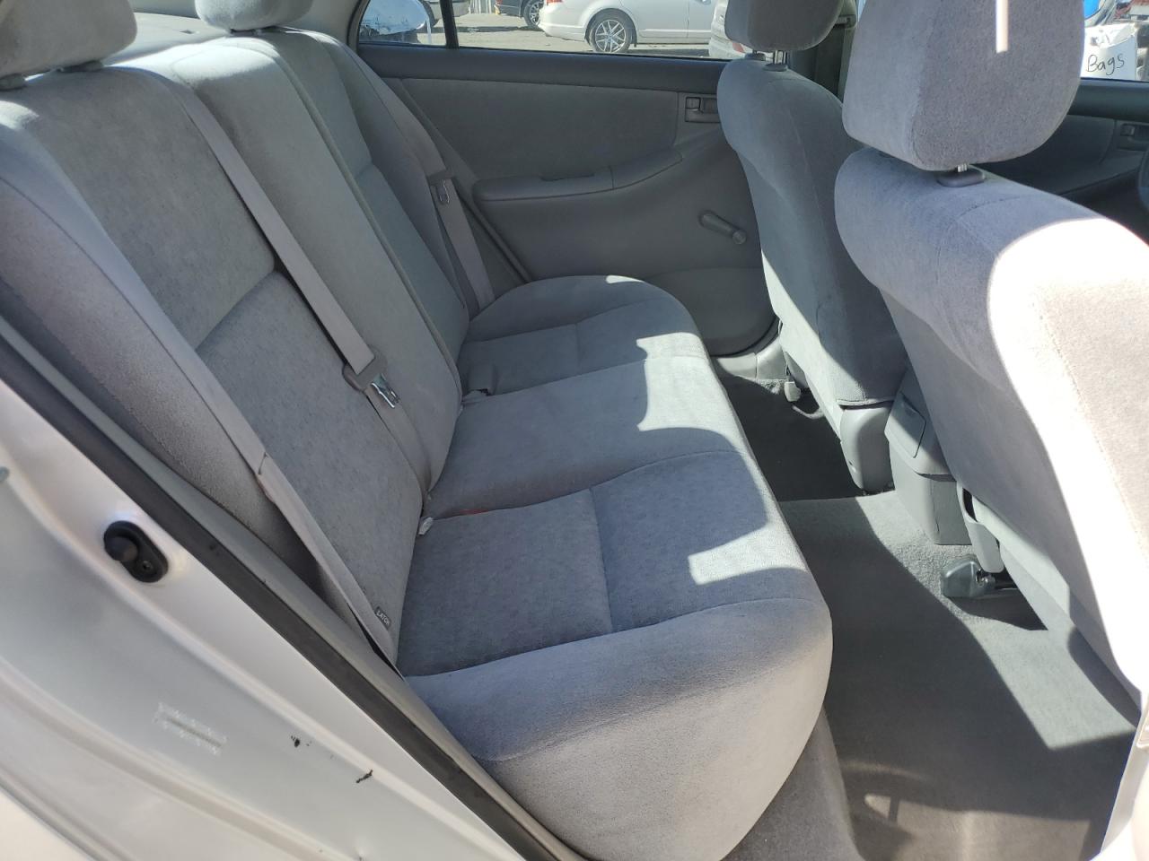 2004 Toyota Corolla - Image 10