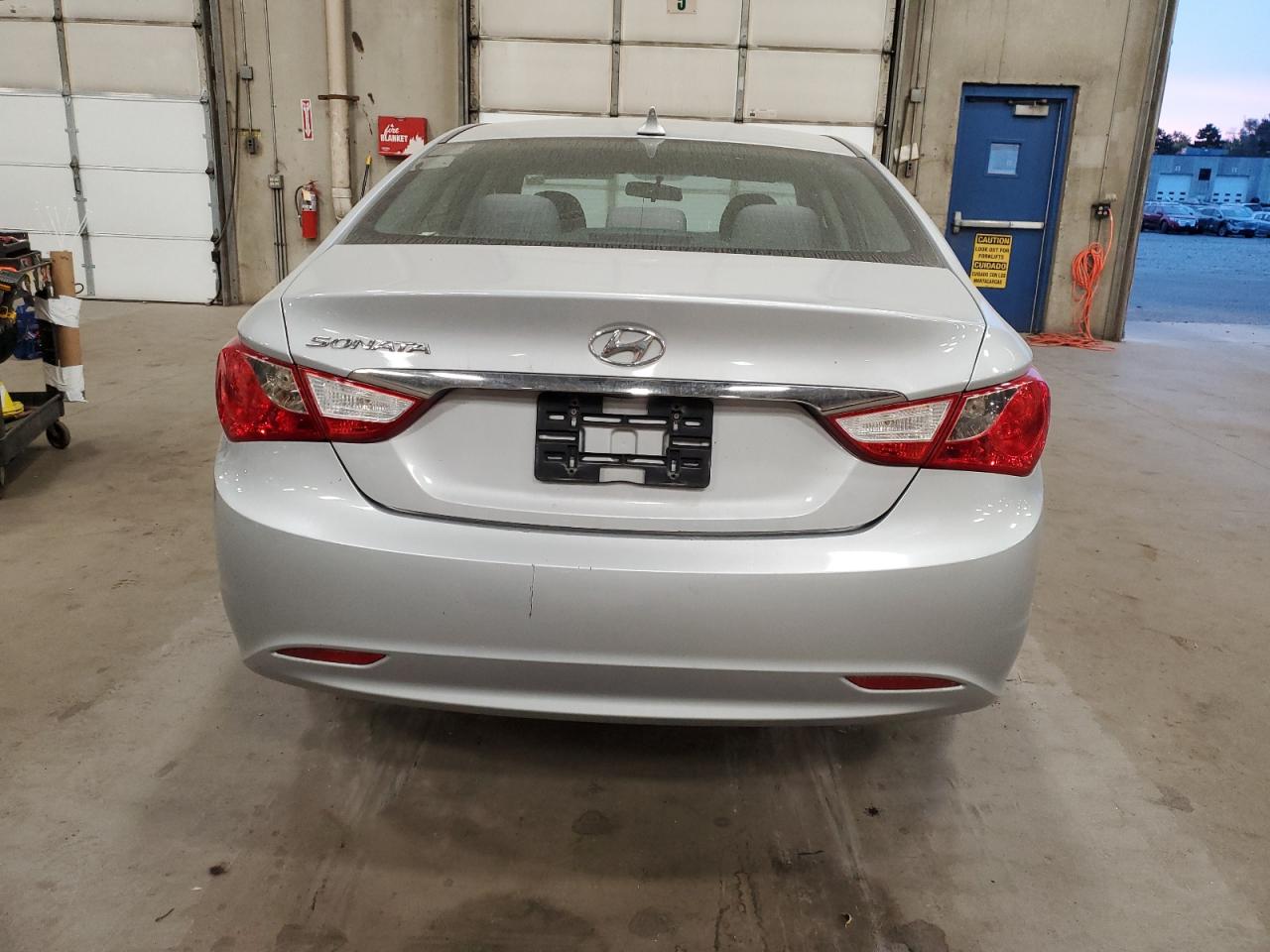 2011 Hyundai Sonata - Image 6