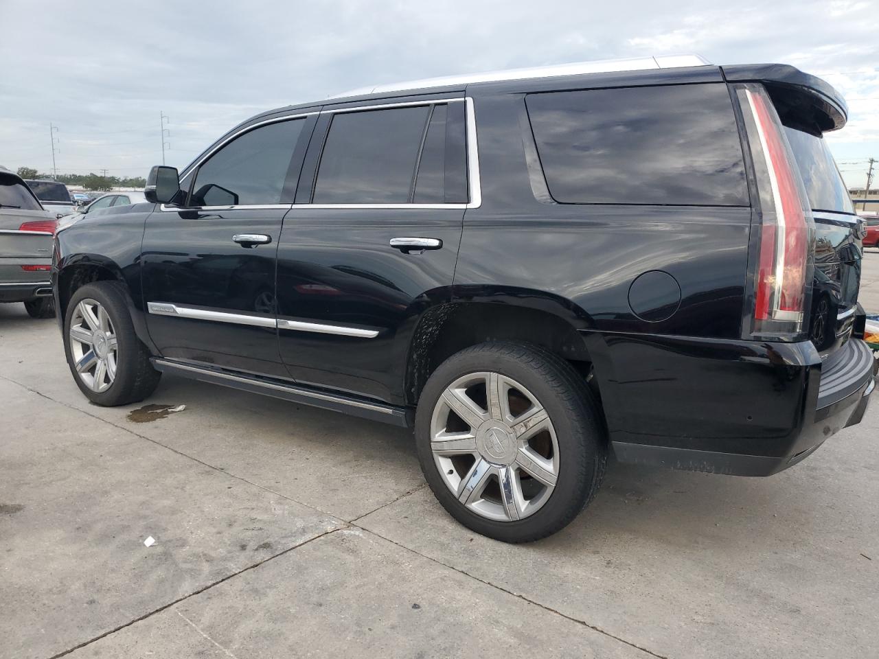 1GYS3CKJ2KR123119 2019 Cadillac Escalade Premium Luxury