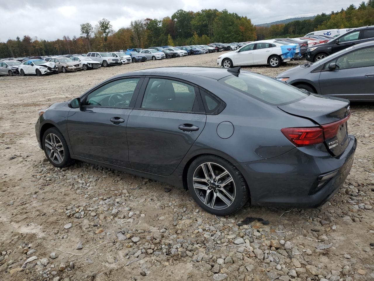 2019 Kia Forte - Image 2