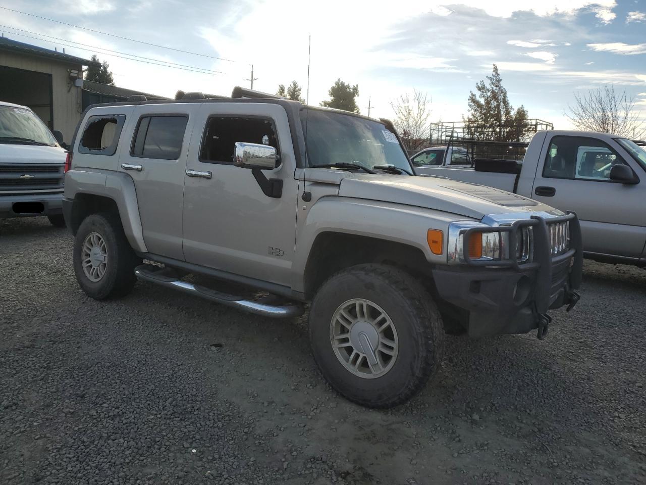 2006 Hummer H3 - Image 4