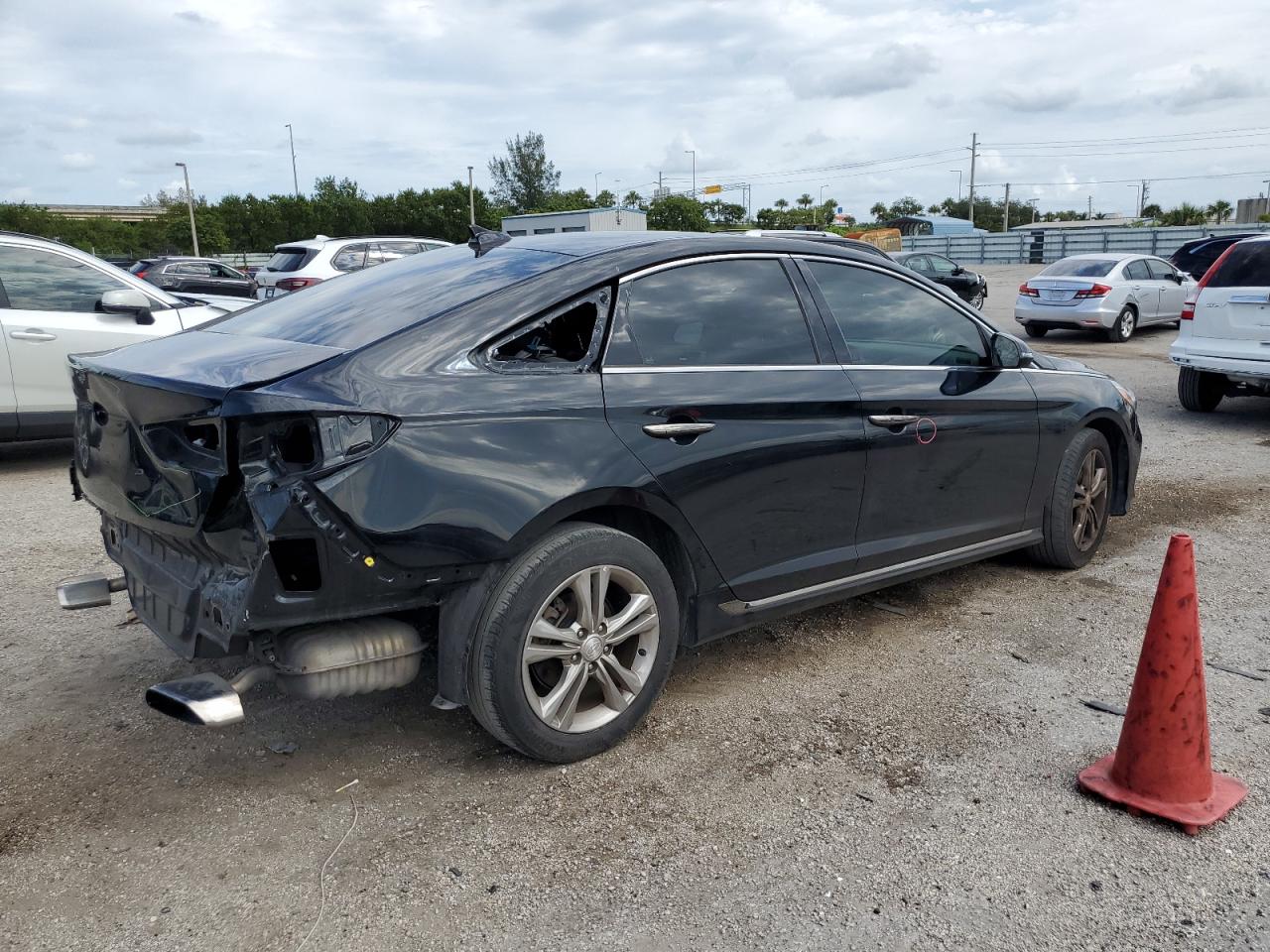 VIN 5NPE34AF9KH821692 2019 HYUNDAI SONATA no.3