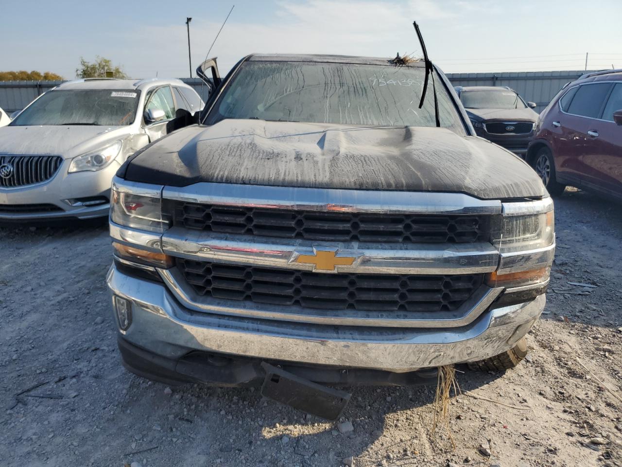 2017 Chevrolet Silverado - Image 5