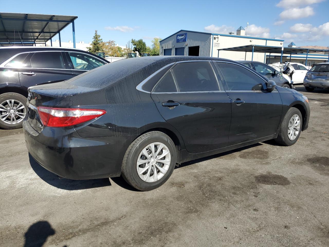 VIN 4T1BD1FK7GU189367 2016 TOYOTA CAMRY no.3