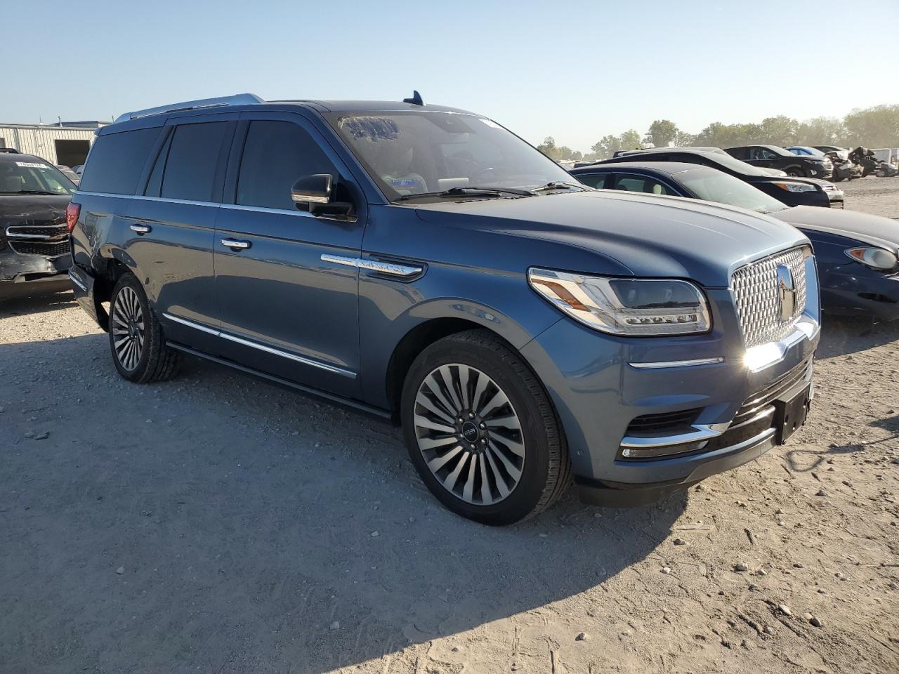 2018 Lincoln Navigator - Image 4