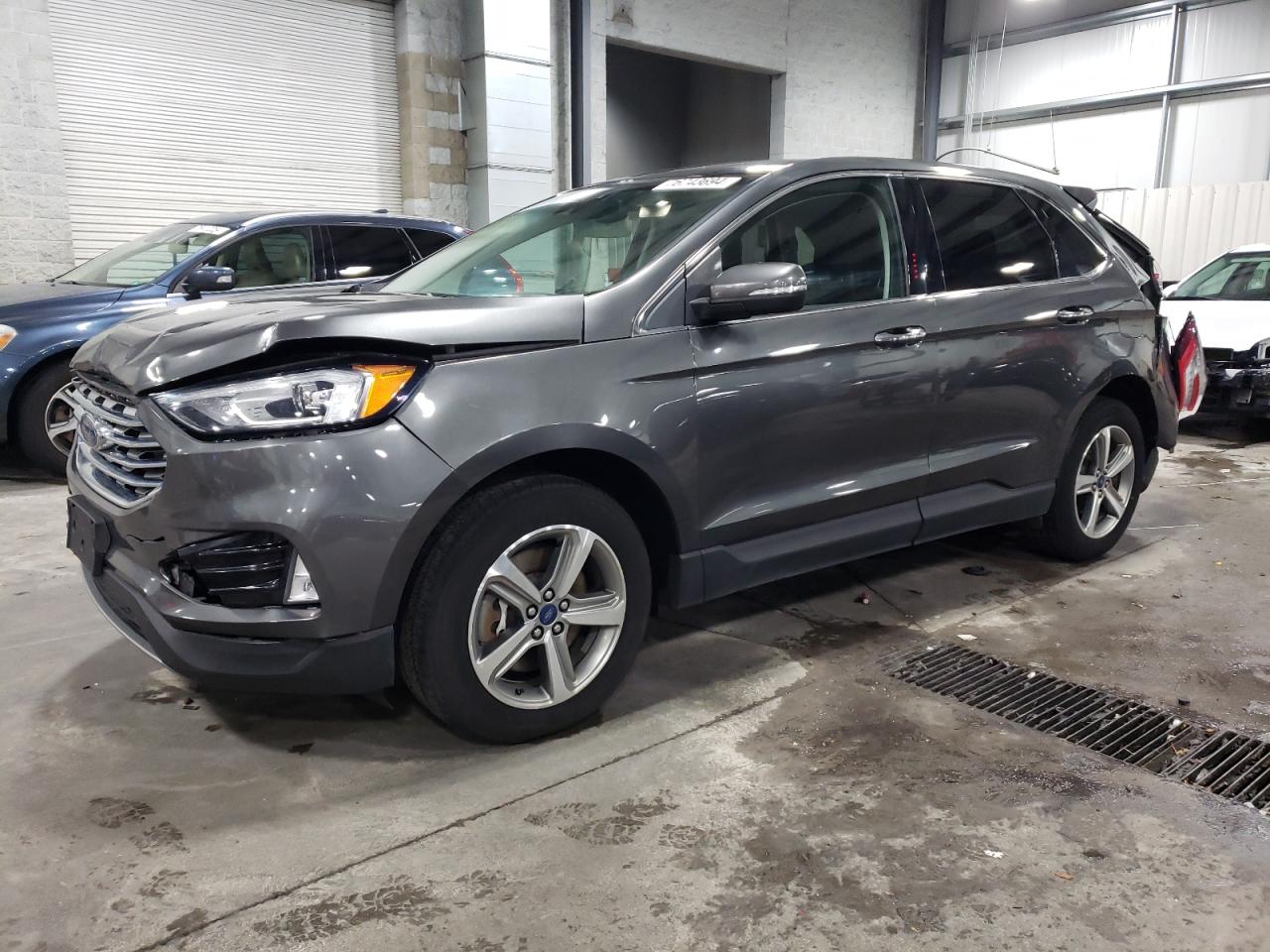 2019 Ford Edge - Image 1