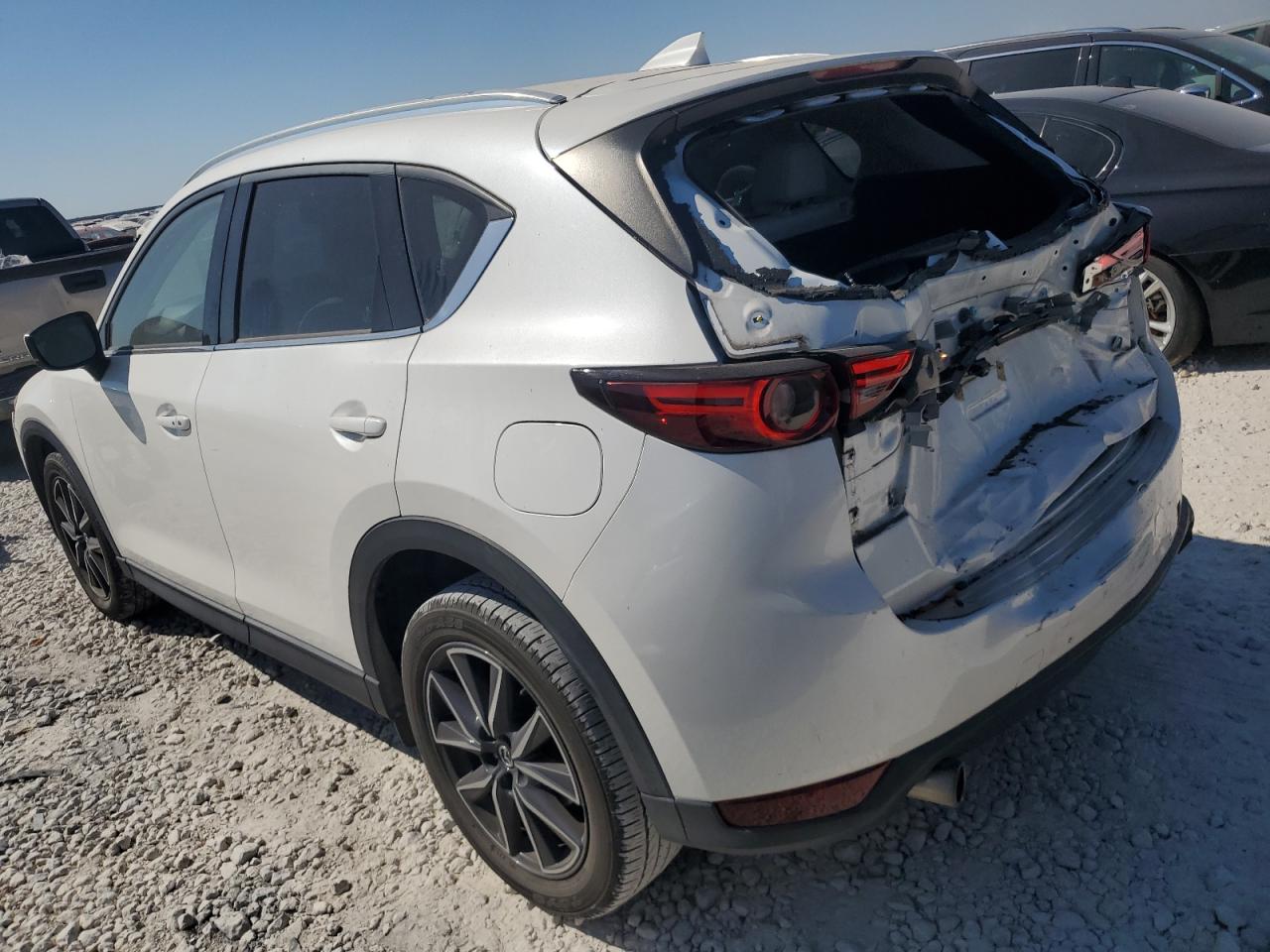 2018 Mazda CX-5 - Image 2