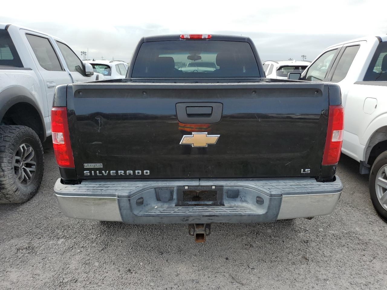2010 Chevrolet Silverado C1500 Ls VIN: 1GCSCREA0AZ132873 Lot: 76270604