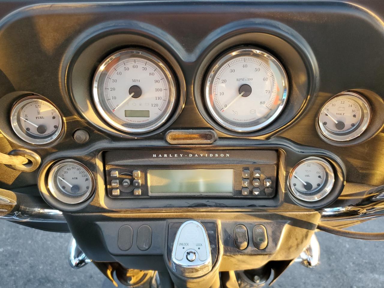 2010 Harley-Davidson Flhx VIN: 1HD1KB413AB625882 Lot: 73652664