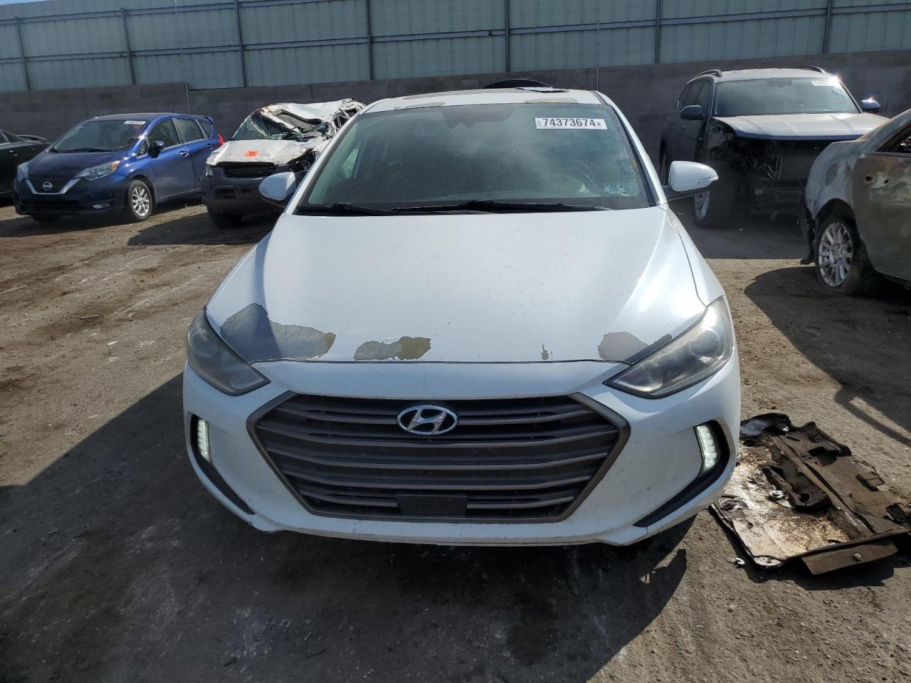 2017 Hyundai Elantra - Image 5