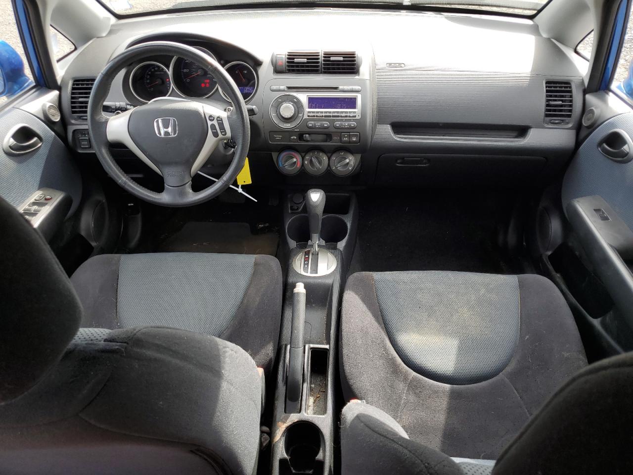 2008 Honda Fit - Image 8