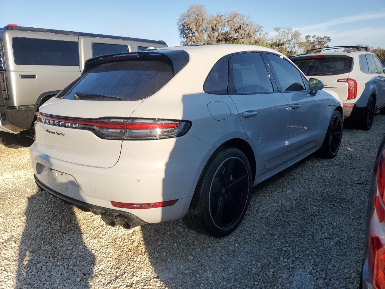 VIN WP1AF2A57LLB60922 2020 PORSCHE MACAN no.3