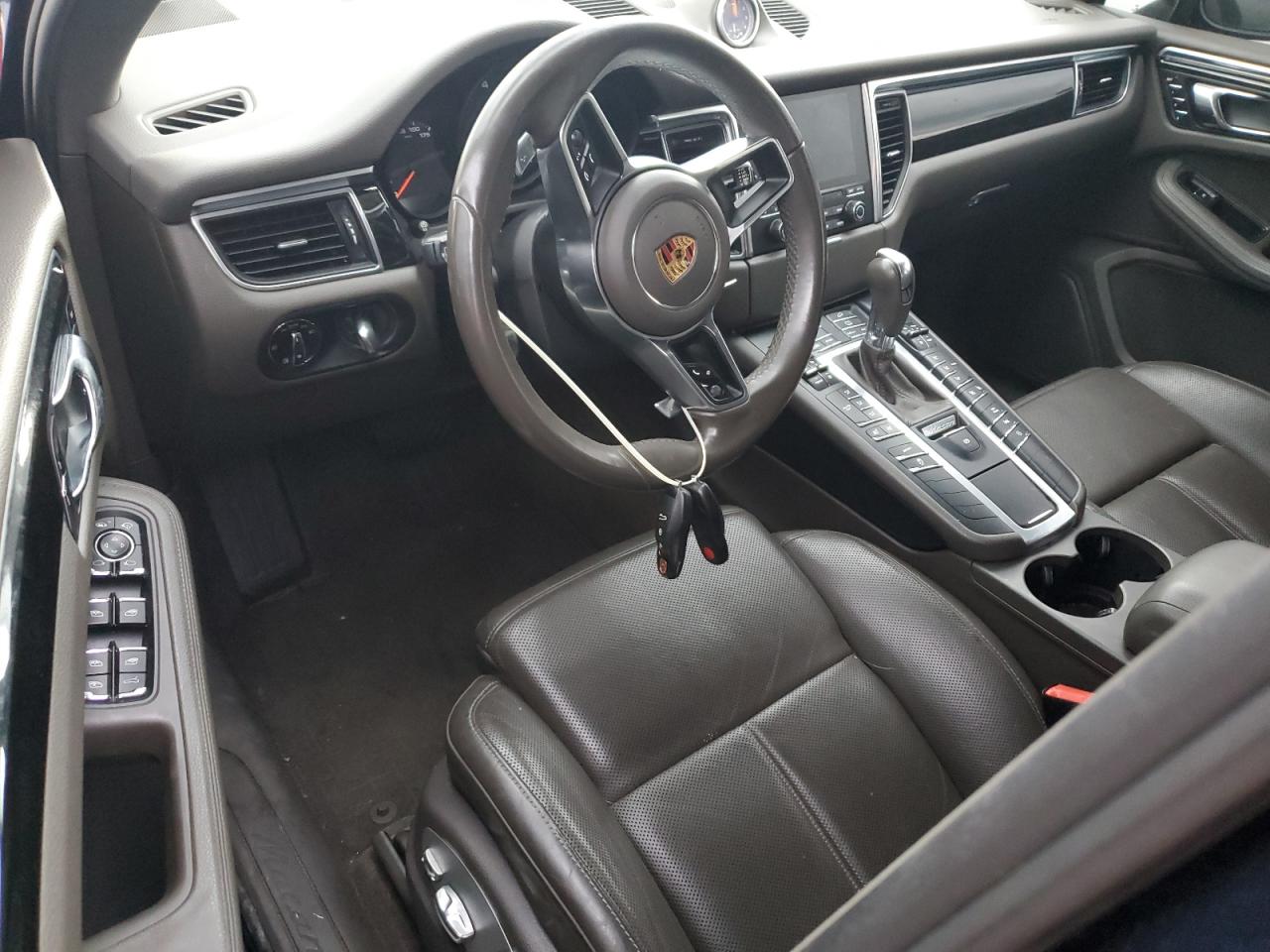 WP1AA2A53HLA03655 2017 Porsche Macan