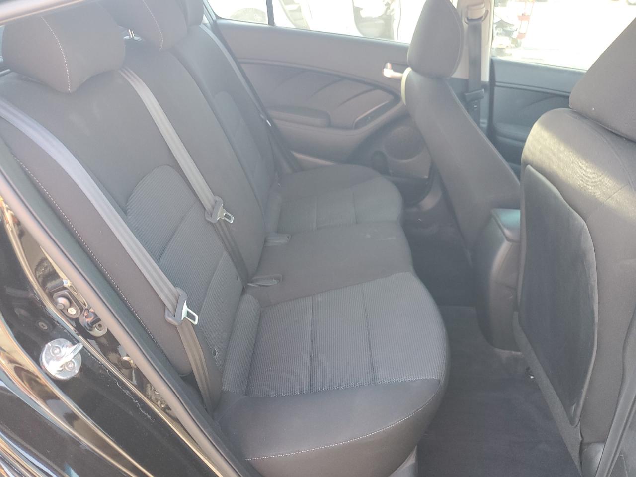 2018 Kia Forte - Image 10