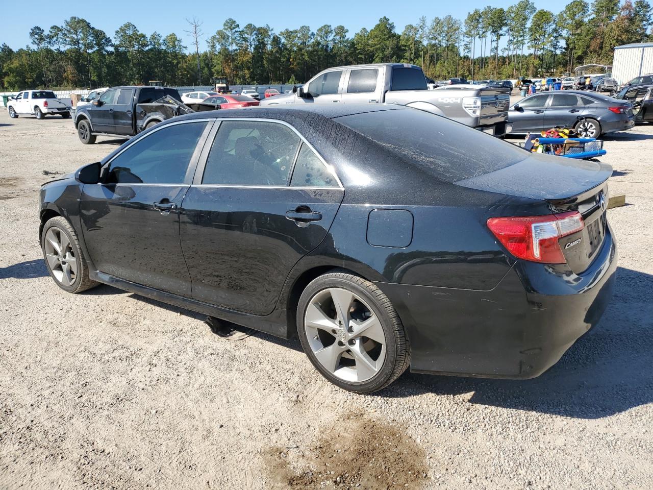 2014 Toyota Camry - Image 2