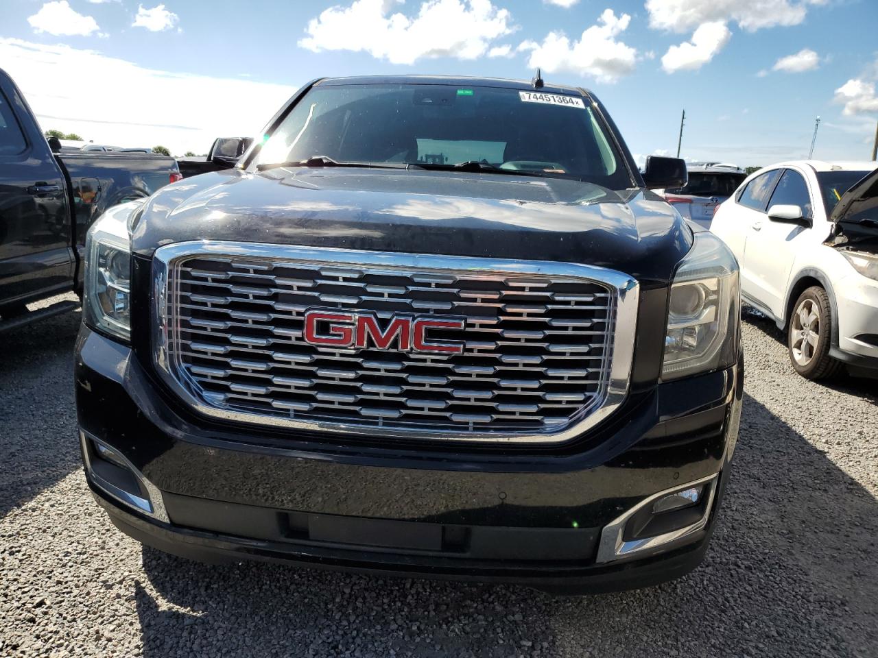 2020 GMC Yukon - Image 5