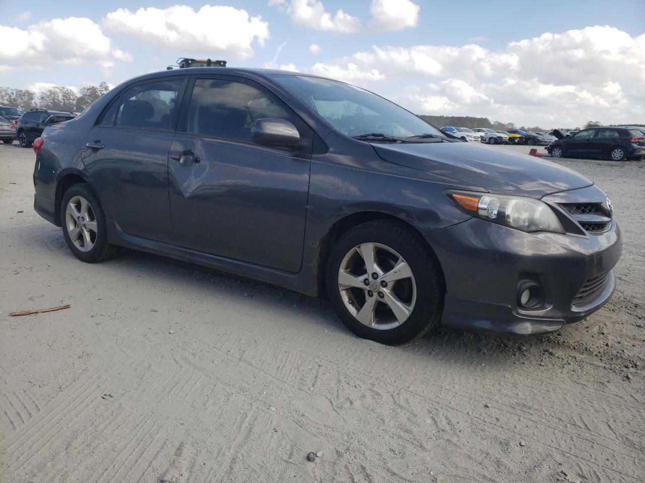 VIN 5YFBU4EEXDP136950 2013 TOYOTA COROLLA no.4