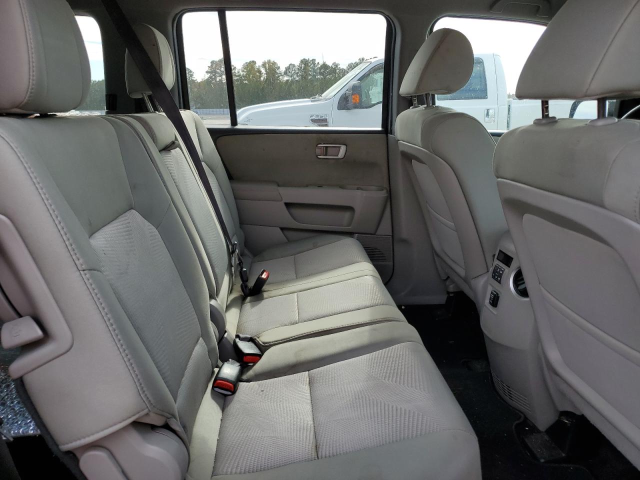 2012 Honda Pilot Lx VIN: 5FNYF3H28CB026702 Lot: 74444184