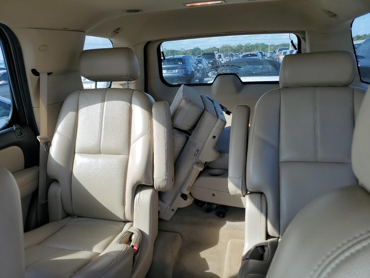 2007 Chevrolet Tahoe - Image 10