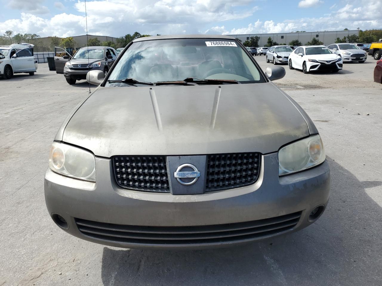 2004 Nissan Sentra - Image 5