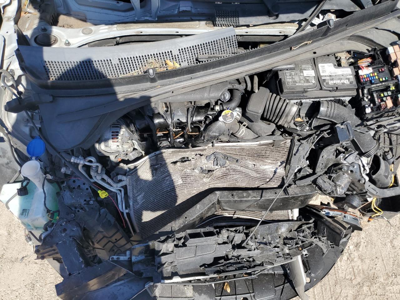 2018 Hyundai Elantra - Image 12