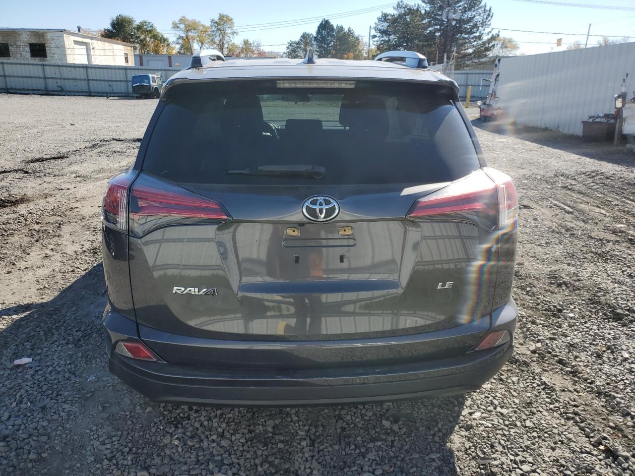 2017 Toyota RAV 4 - Image 6