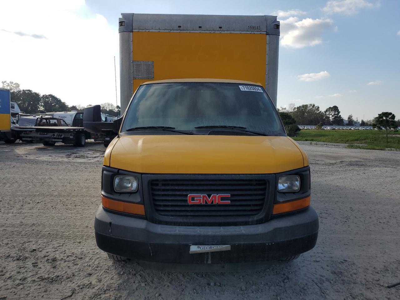 2016 GMC Savana - Image 5