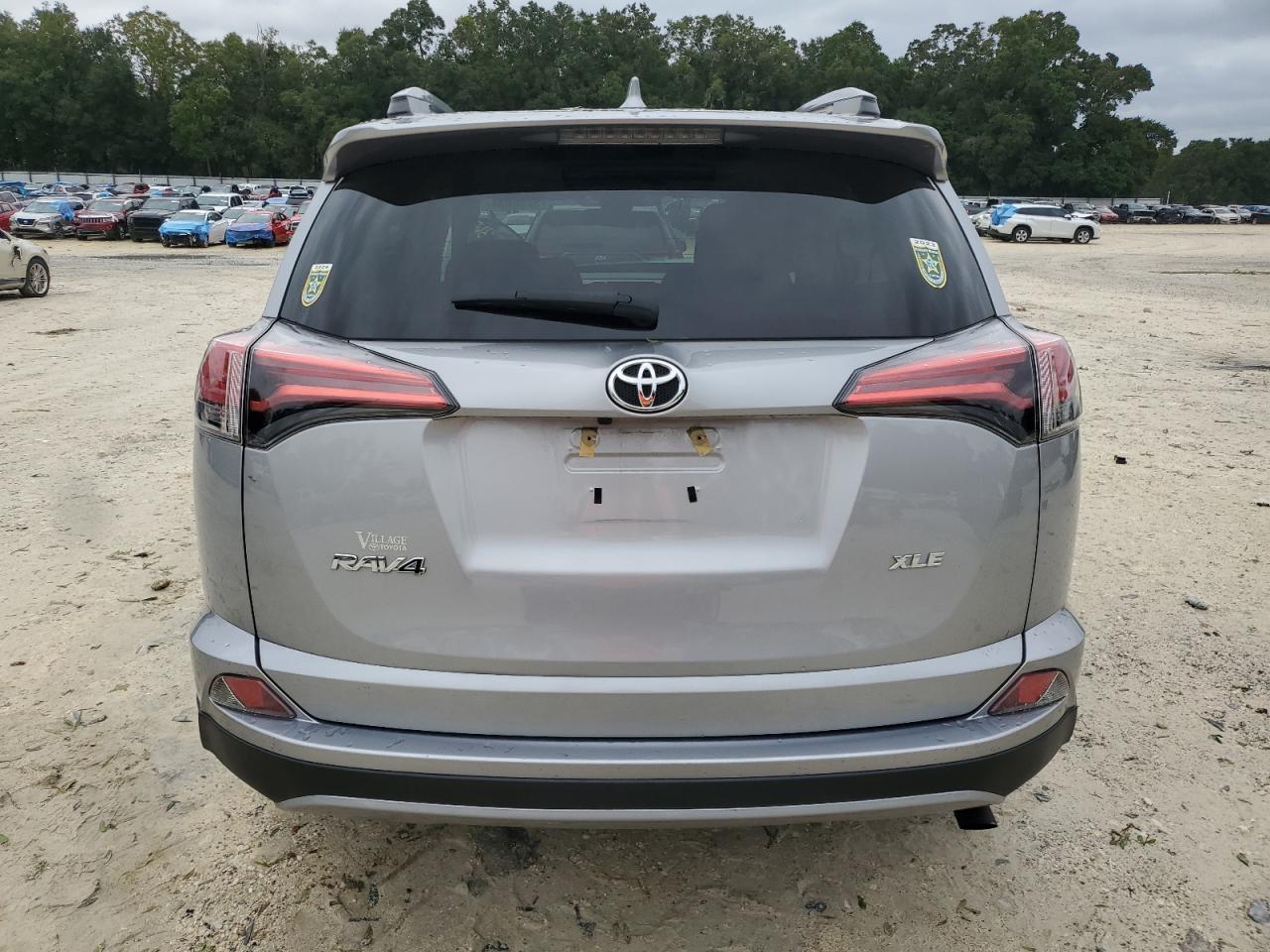 2T3WFREV8JW519313 2018 Toyota Rav4 Adventure