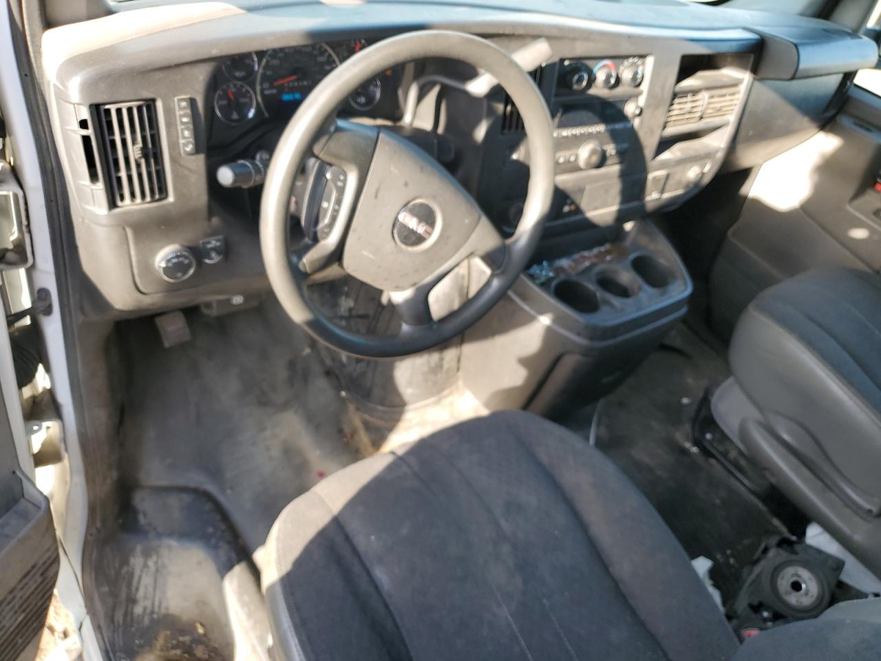 1GTW7AFG8J1270492 2018 GMC Savana G2500