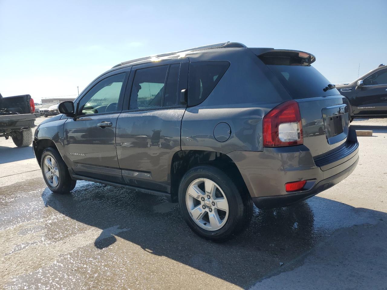 2017 Jeep Compass - Image 2