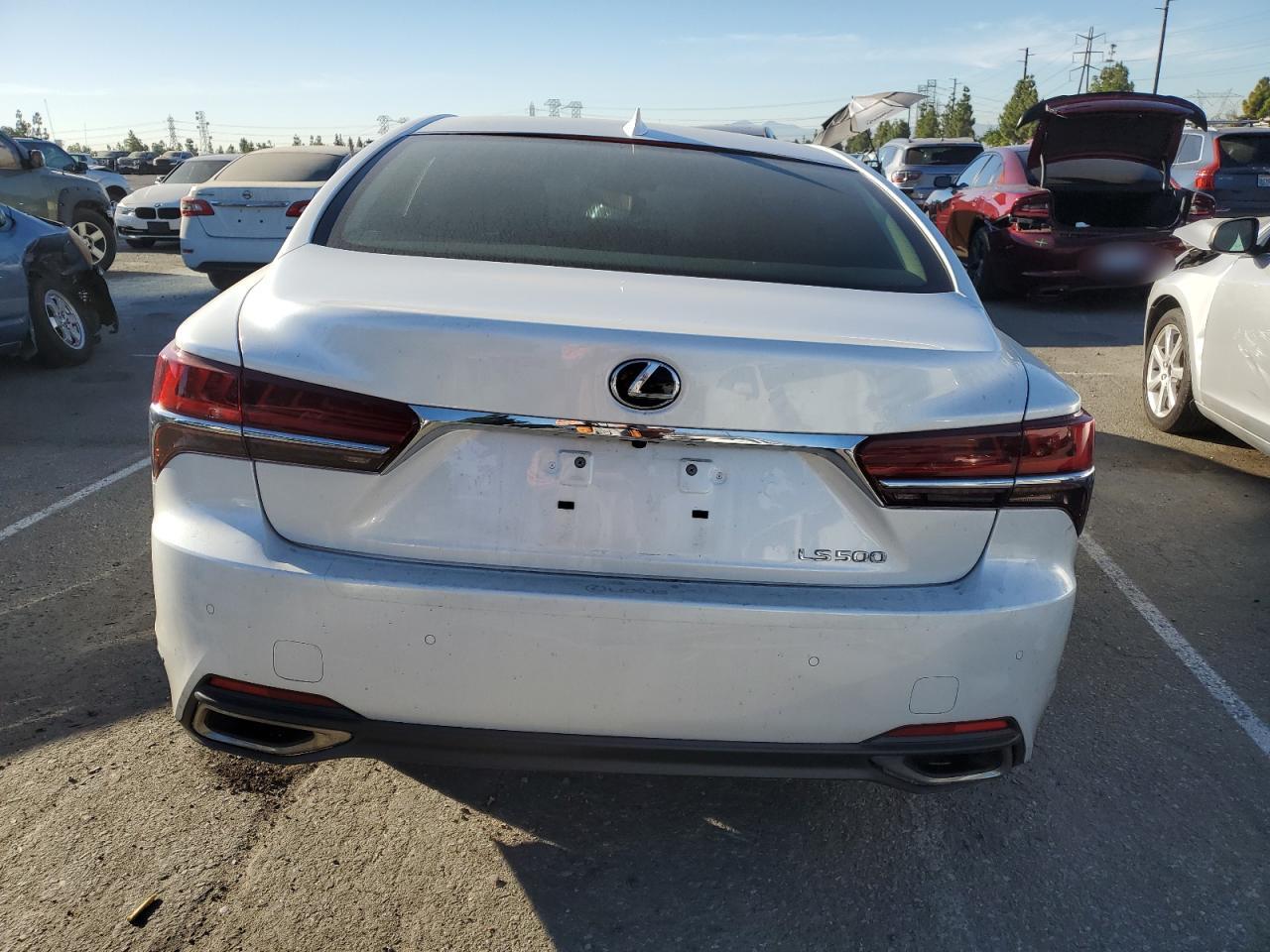 2020 Lexus LS - Image 6