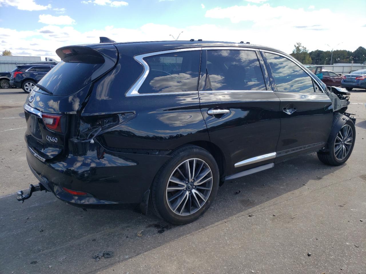 2019 Infiniti QX60 - Image 3