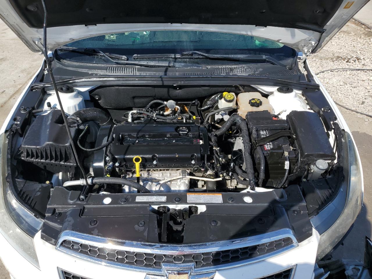 2011 Chevrolet Cruze - Image 11