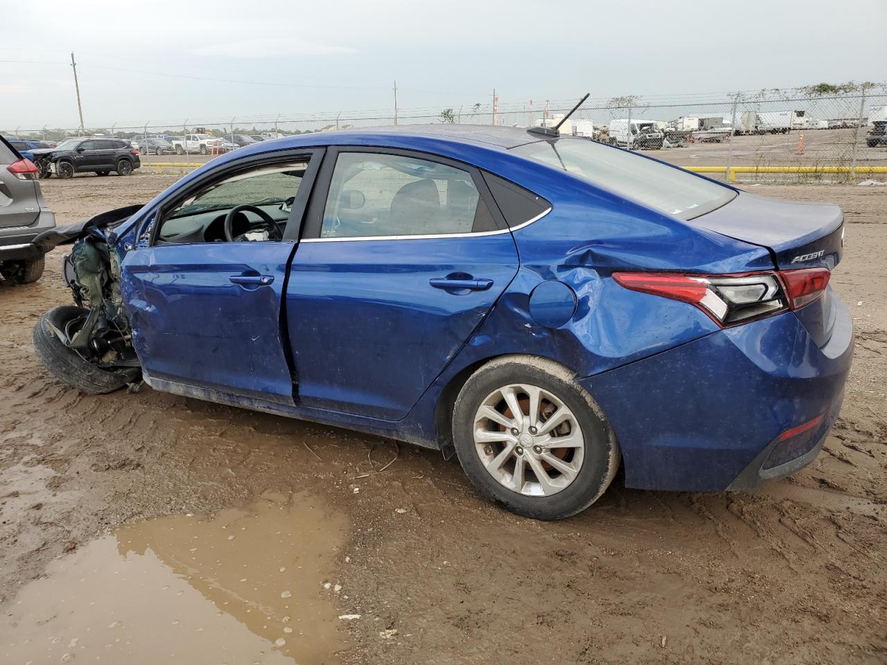 2021 Hyundai Accent - Image 2