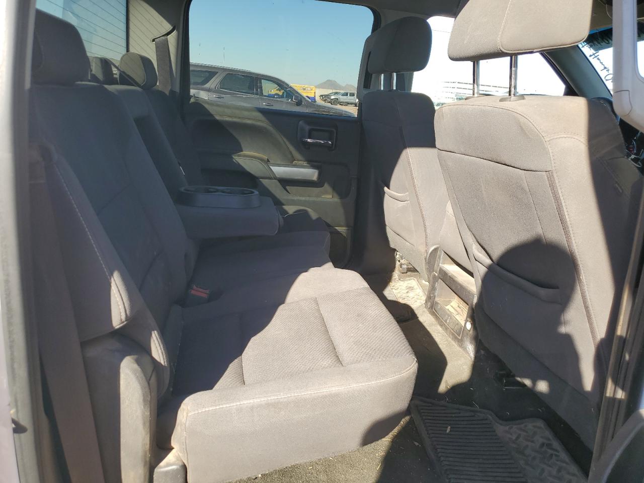 2016 Chevrolet Silverado - Image 10