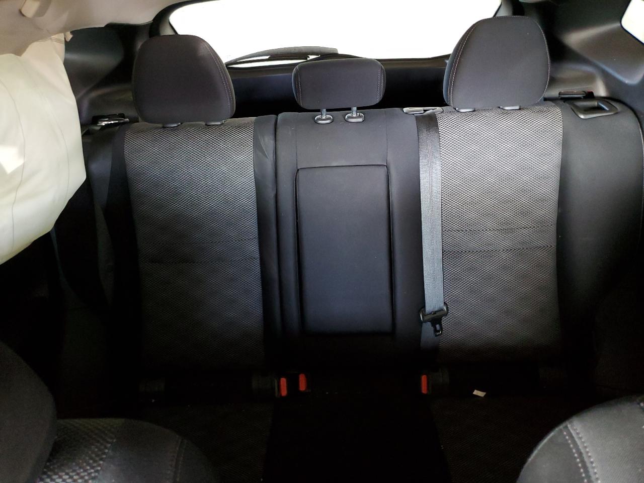 2019 Nissan Rogue - Image 10