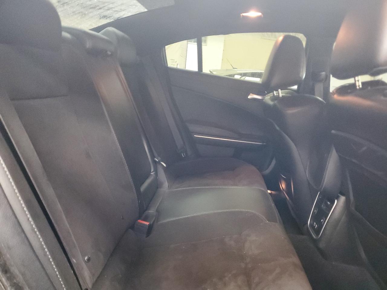 2020 Dodge Charger - Image 10