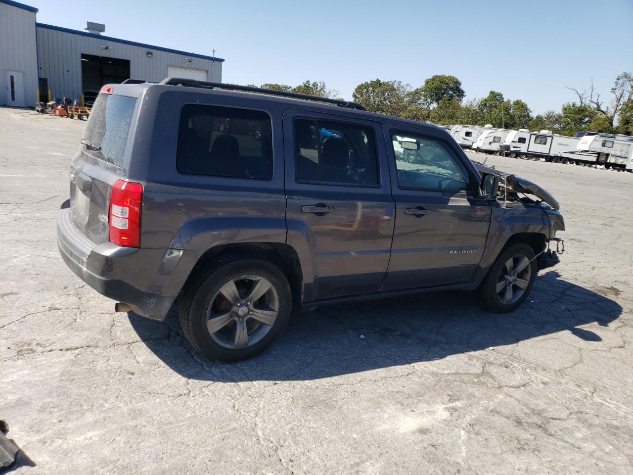 VIN 1C4NJPFAXED927910 2014 JEEP PATRIOT no.3